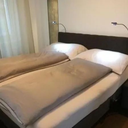 Chavallera Casa Torri Apartment